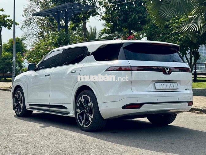 VF9 2023 Plus - Trắng - 5vkm- Thuê pin (CATL)