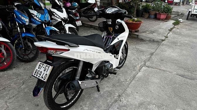 Future fi 2022 trắng đen ( hỗ trợ góp )