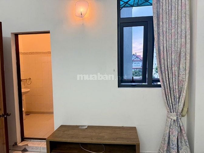 CHO THUÊ NHÀ KHU THẢO ĐIỀN, ĐƯỜNG Ô TÔ QUAY ĐẦU