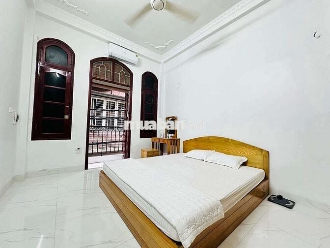 TRUNG TÂM CẦU GIẤY - NGÕ THÔNG OTO QUA NHÀ - 50M RA MẶT PHỐ KINH DOANH