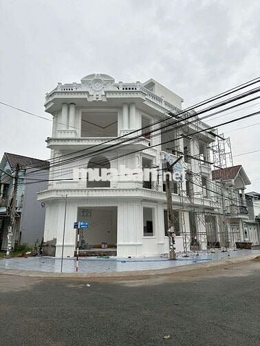 SIÊU PHẨM 2 LẦU - GÓC 2 MẶT TIỀN + CÓ THANG MÁY