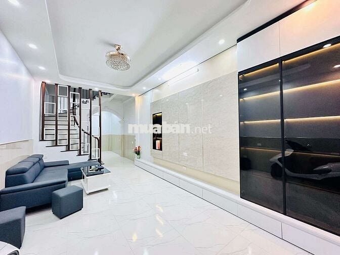 TRUNG TÂM CẦU GIẤY - NGÕ THÔNG OTO QUA NHÀ - 50M RA MẶT PHỐ KINH DOANH