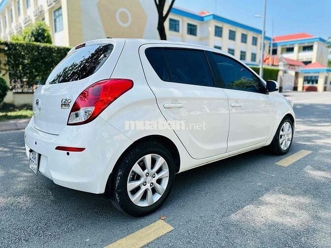 Hyundai i20 2013 - số tự động xe nhập ấn độ