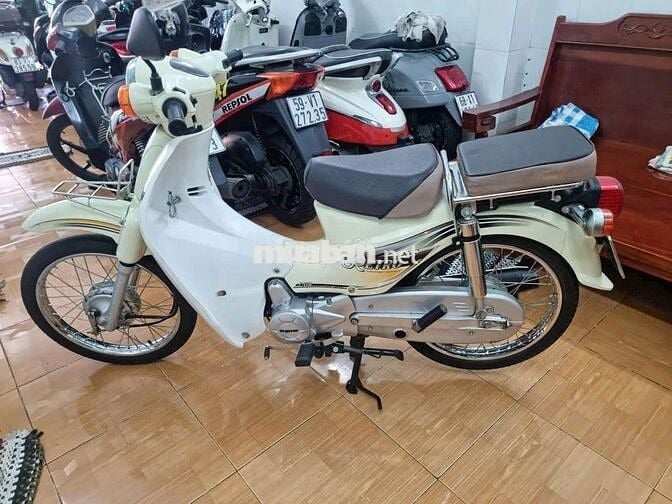 Xe máy Retro 50cc Trắng kem