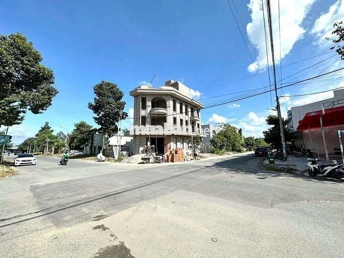 SIÊU PHẨM 2 LẦU - GÓC 2 MẶT TIỀN + CÓ THANG MÁY