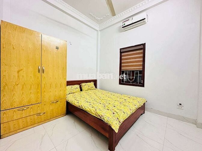 TRUNG TÂM CẦU GIẤY - NGÕ THÔNG OTO QUA NHÀ - 50M RA MẶT PHỐ KINH DOANH