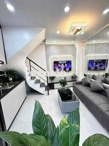 💥💥NỞ HẬU - LÔ GÓC - NHÀ MỚI - TRUNG TÂM ĐỐNG ĐA - GẦN PHỐ 💥💥💥