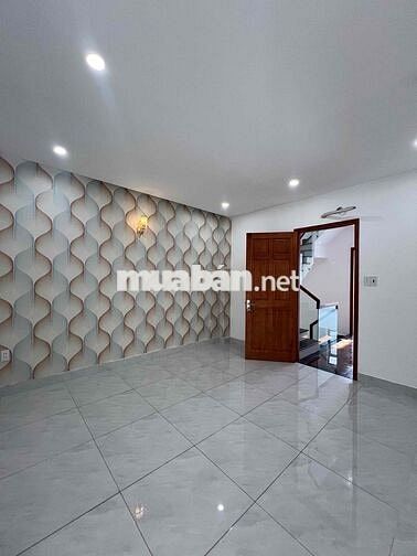 Nhà Mới Đẹp DT 210m2 1Trệt 1Lửng 2Lầu 4Pn 3Wc Sân Xe Máy Hẻm Xe Tải