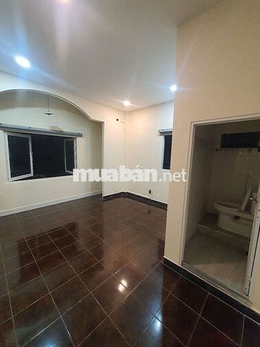 Nhà 2pn 3wc có máy lạnh ngay chợ Gò Vấp thích hợp gia đình nhóm bạn ở