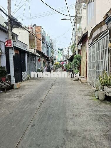 NHÀ ĐG CHIẾN LƯƠC, BTĐ, HẺM XE HƠI THÔNG , 32M2, 3 TẦNG, 3PN, 3,98 TỶ