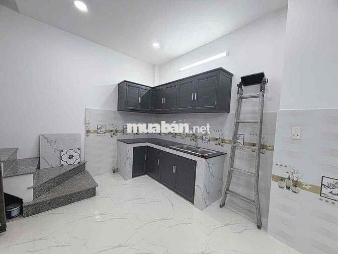 Nhà Bán Đường Chiến Lược 4 x 8 Hẻm Thông 759 Hương Lộ 2