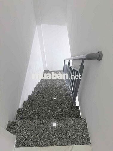 Nhà Bán Đường Chiến Lược 4 x 8 Hẻm Thông 759 Hương Lộ 2