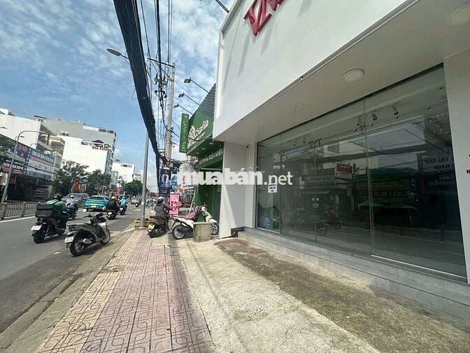 MẶT BẰNG MẶT TIỀN NGUYỄN THỊ THẬP NGAY NGÃ TƯ ĐA KHOA Q7