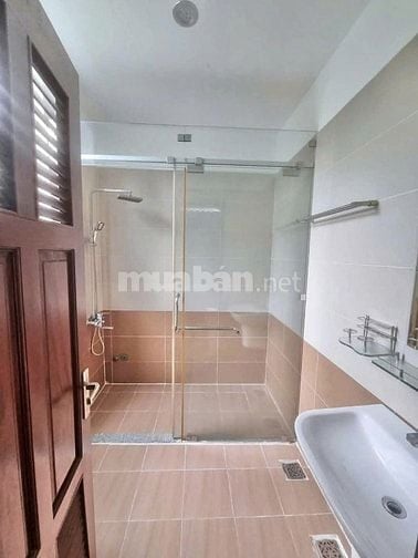 CHO THUÊ BIỆT THỰ NGANG 8M - KHU VIP NAM KỲ KHỞI NGHĨA, P. VTS, Q3