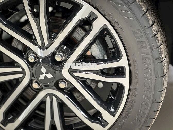 ATTRAGE MT / Giảm 100% Trước bạ / Đưa trước 80tr