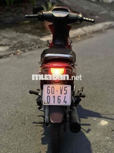 Honda Wave 2006 màu đỏ đen mới 90 %