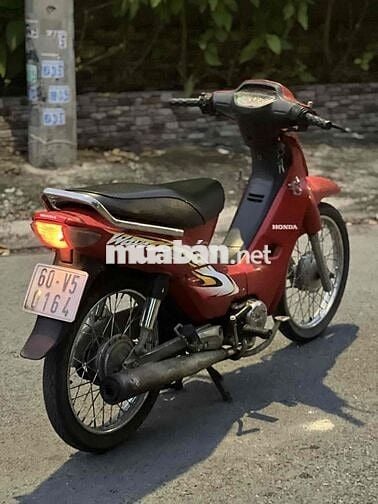 Honda Wave 2006 màu đỏ đen mới 90 %
