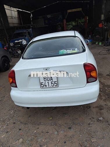 Daewoo Lanos Trắng 5 chỗ Số sàn