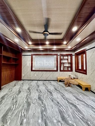 Mặt Tiền Kinh Doanh 654M2 - Ngang 5M nở hậu 17M - Dòng tiền 800Tr/Năm