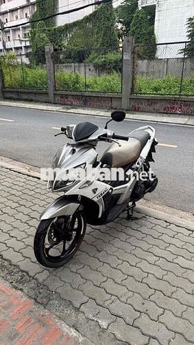 Yamaha Novo 4 2011 Bạc