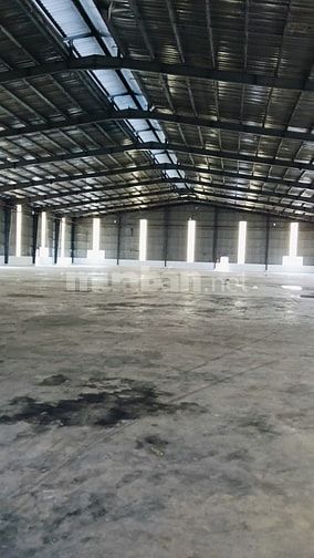 Bán kho xưởng trong  KCN Hòa Bình , Long An , KV: 8.500m2, XD: 5.400m2