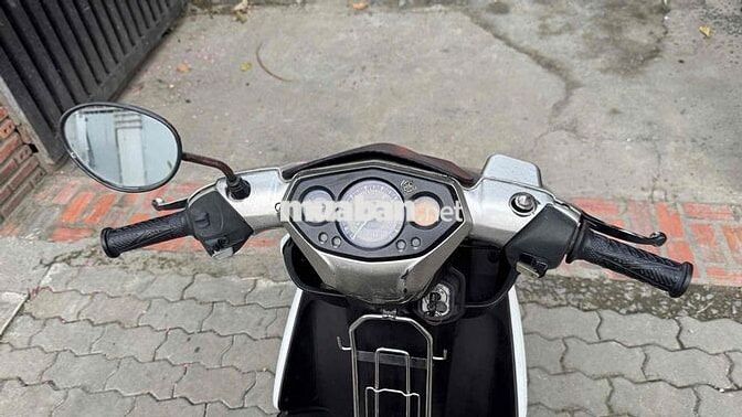 Yamaha Novo 4 2011 Bạc