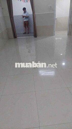 Cho thuê NC cách mt Phó Đức Chính 15m - 1pn 2wc - 1 trệt 1 lầu - Q1