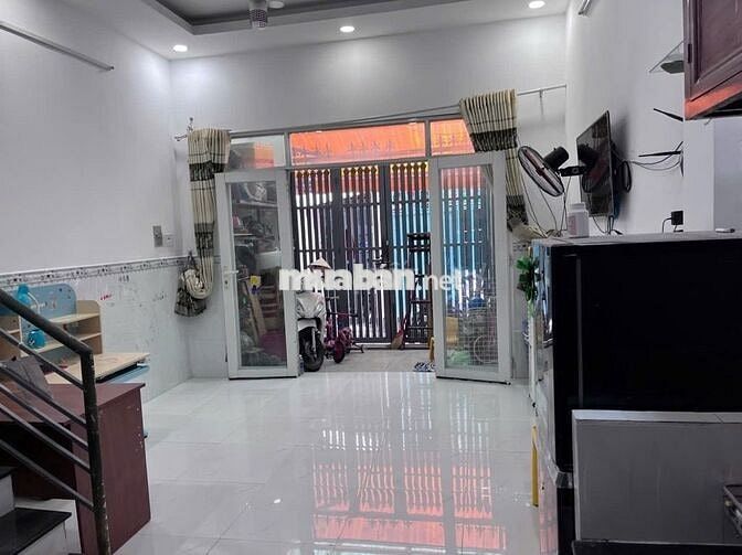 Nhà mặt tiền đường Phường Bình Hưng Hoà A