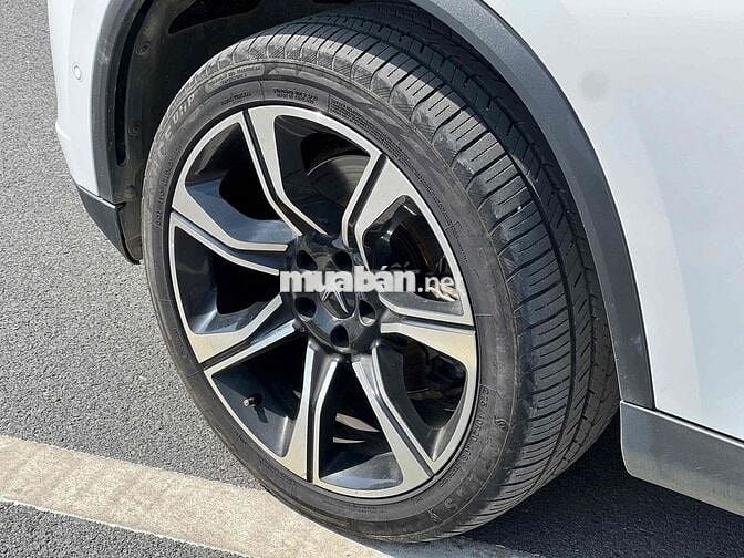 Vinfast Lux SA Premium 2021 70000 km