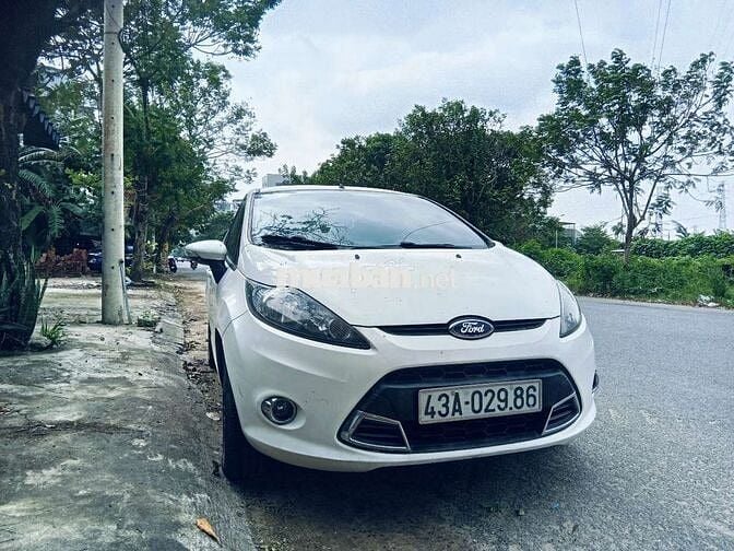 Ford Fiesta 2011 1.6L Trắng 1500000 km