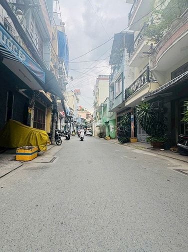 MT Đường Số 1, Phường 10, Tân Bình (nay là phường Bảy Hiền)