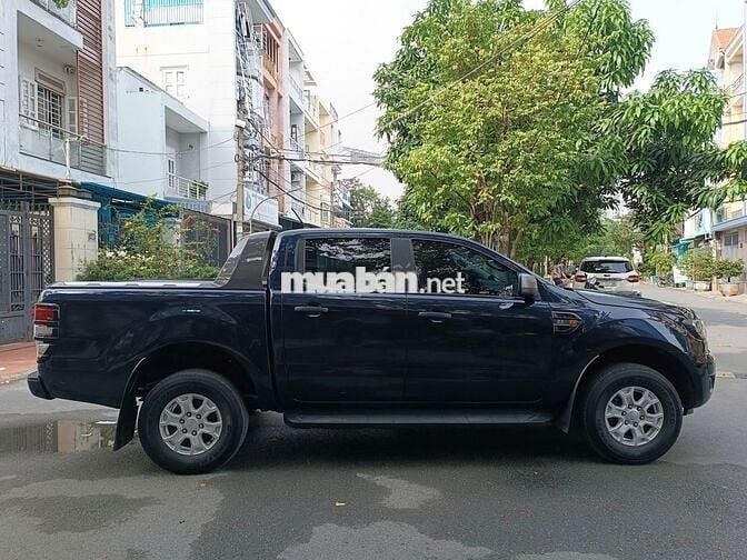 Ford Ranger model 2021 máy dầu số tự động