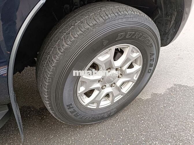 Ford Ranger model 2021 máy dầu số tự động