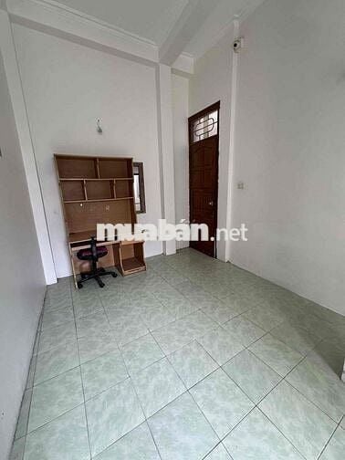 Cho thuê nhà ở  3 tầng * 35m2; ĐTLH: Hà Linh ***