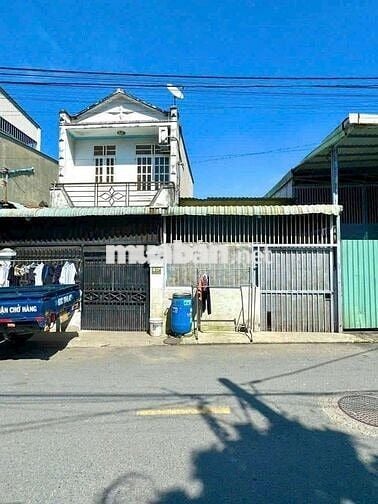 Mặt tiền kinh doanh nghang 8m dĩ an