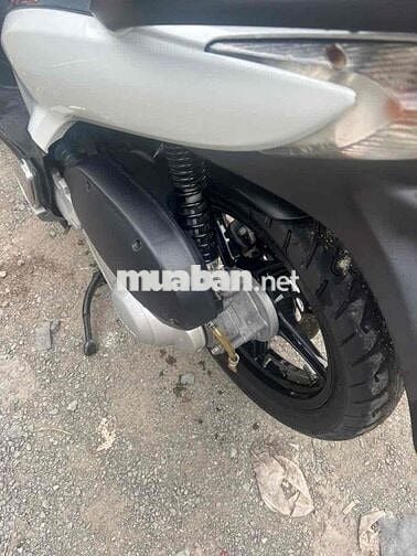 xe dẹp  phụ nữ đi