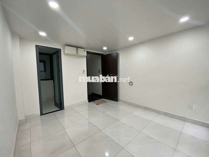 Nhà mới  4 PN Hoàng Hoa Thám giá chỉ 18tr