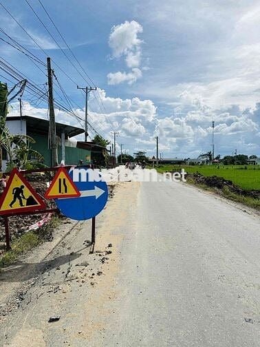 Mặt Tiền HÀ VĂN SÁU tỉnh Lộ 826 200m2 THỔ 1.5 Tỷ. Con Đường Kinh Doan