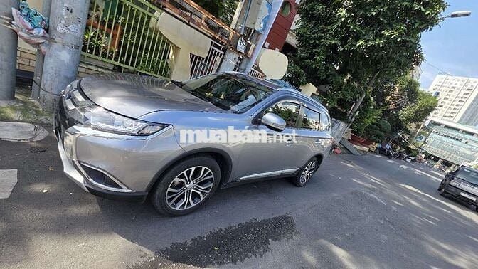 Mitsubishi Outlander 2019 Xám 74594 km