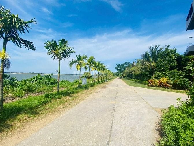 Cô cần tiền làm nhà chống Bão, Bán MT Đường 8m nhìn qua phố cổ Hội An