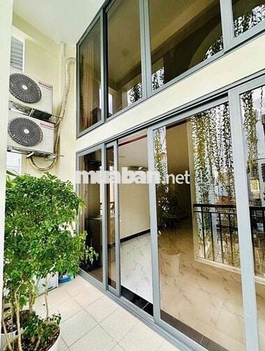 Cho thuê studio siêu rộng ở phường 3 Gò Vấp ban công to bự