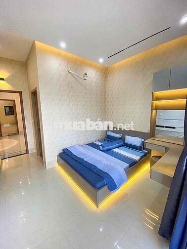 BÁN NHÀ ĐẸP FULL NỘI THẤT HẺM 388 CẦN THƠ