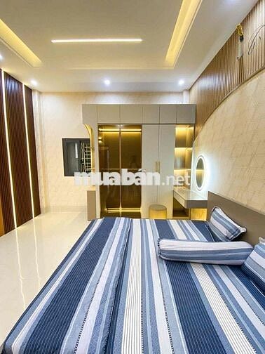 BÁN NHÀ ĐẸP FULL NỘI THẤT HẺM 388 CẦN THƠ