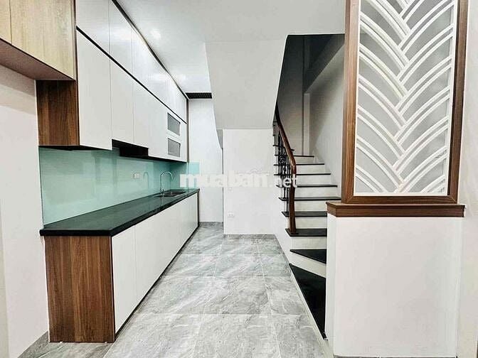 Giảm 300tr nhà Tây Mỗ, 5 Tầng 35m, ô tô lùi cổng, Ngõ nông, full đồ