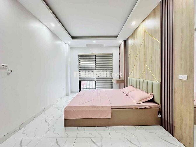 Giảm 300tr nhà Tây Mỗ, 5 Tầng 35m, ô tô lùi cổng, Ngõ nông, full đồ