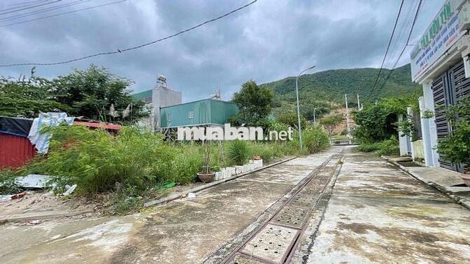 Lô Góc 2 Mặt Tiền TĐC Hòn Rớ 2 Phước Đồng  Sổ Đỏ Riêng