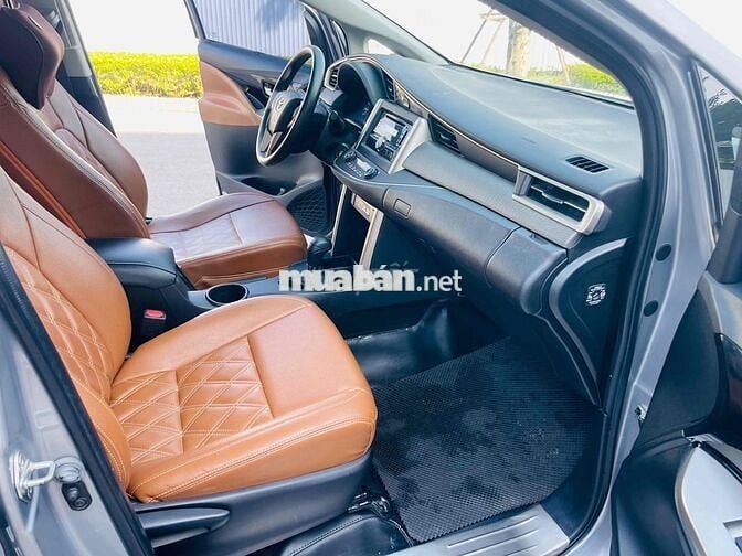 Toyota Innova 2.0AT  G 2016  form Mới.