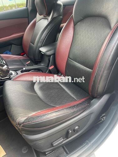 Kia Cerato 2019 2.0 AT Premium - 82000 km