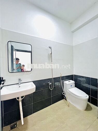 Phòng Đẹp Đón Nắng Gần Etown Cộng Hòa Tân Bình