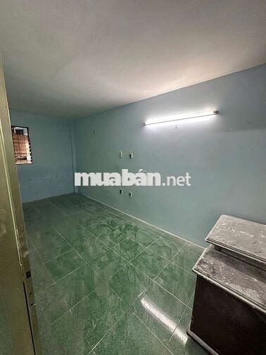 CHO THUÊ NHÀ NGAY SÁT ĐẠI HỌC CÔNG THƯƠNG DT 4X20M, 2PN, 2WC GIÁ 8TR